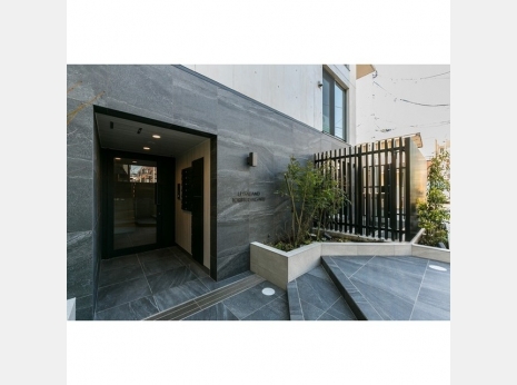 エントランス LEGALAND都立大学